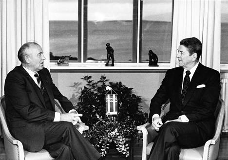 Ronald Reagan ja Mihail Gorbatshov tapasivat Reykjavikissa lokakuussa 1986.