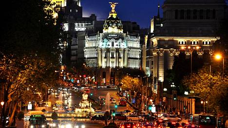 Madrid on komeimmillaan ja parhaimmillaan pimeän tullen. Kaupungin öitä ei ole tarkoitettu nukuttaviksi.