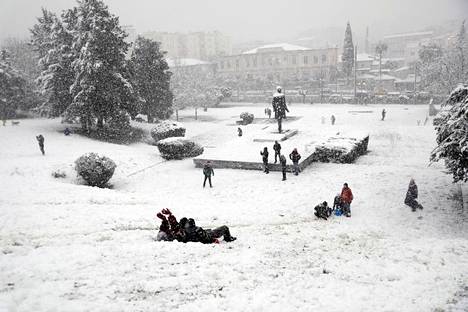 Lumipyry on ollut voimakasta Ateenassa.