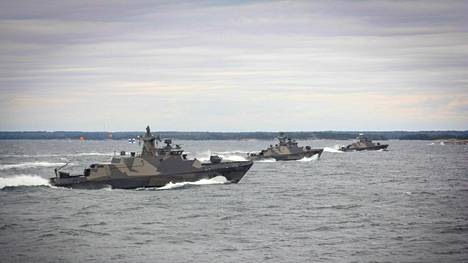 Merivoimilla, kuten Ilmavoimilla ja Maavoimilla, on aktiivista yhteistä harjoittelua Ruotsin ja Norjan kanssa. 