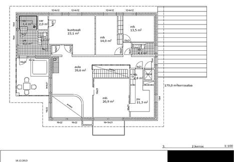 Toiseen kerrokseen olisi tullut suunnitelman mukaan makuuhuoneet, sauna-osasto ja kaksi parveketta, joista toisella olisi ollut suunnitelmien mukaan poreallas.