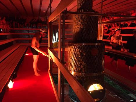 Maailman suurimman saunan lauteet täyttyivät Espoossa – katso hikiset  kuvat! - Kotimaa - Ilta-Sanomat