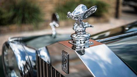 Spirit of Ecstasy -keulakoriste rekisteröitiin ensimmäisen kerran Rolls-Roycen immateriaaliomaisuudeksi 6. helmikuuta 1911.