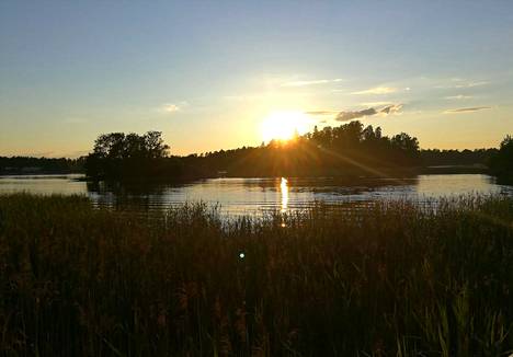 Yöttömän yön taikaa ja keskikesän idylliä! Katso lukijoiden hyvän mielen  juhannuskuvat - Kotimaa - Ilta-Sanomat