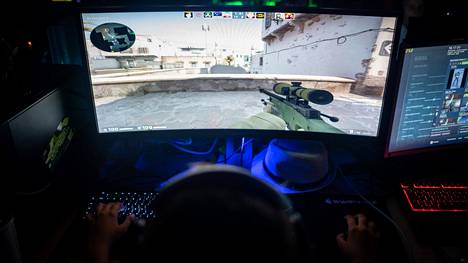 JAMIn esports-linjalla pelataan Counter-Strike: Global Offensivea.