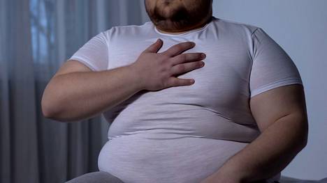 Tutkijoiden havainto voi selittää sitä, miksi ylipainoisten ja lihavien koronaoireet ovat usein pahoja.