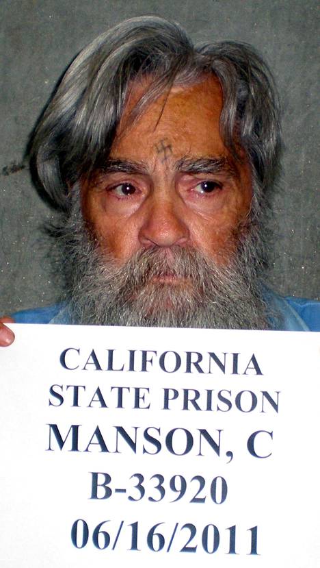 Charles Manson kesäkuussa 2011 otetussa kuvassa.
