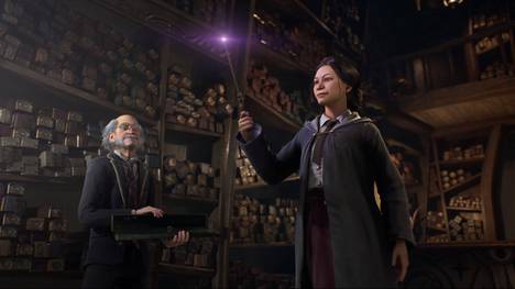 Hogwarts Legacyssa pääsee tutustumaan omalla hahmolla vapaasti Tylypahkaan ja lähitienoisiin.