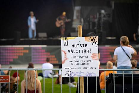 Tartuntataudin leviämisriski huomioitiin Oulun varjofestivaaleilla kesällä 2020. 