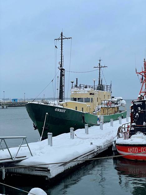 Tällä hetkellä laiva on Helsingin Herttoniemessä, jossa Redsveneillä on laituripaikka.