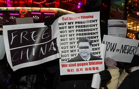 Etelä-Koreassa järjestetyssä tukimielenosoituksessa tuettiin vapautta vaativia kiinalaisia.