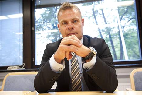 Keskusrikospoliisin päällikkö Robin Lardot arvioi, että erilaisista uhkakuvista huolimatta Suomi on edelleen turvallinen maa.