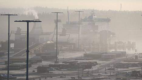 Lakko alkoi muun muassa Vuosaaren satamassa Helsingissä 15. helmikuuta.