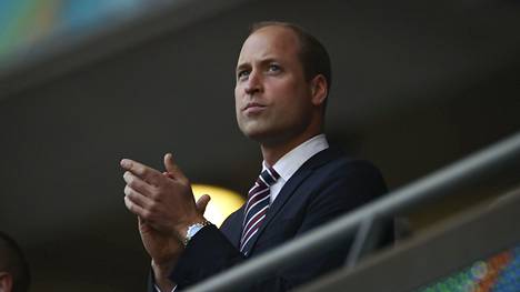 Prinssi William otti kantaa Englannin joukkueen kohtaamiin rasistisiin solvauksiin.
