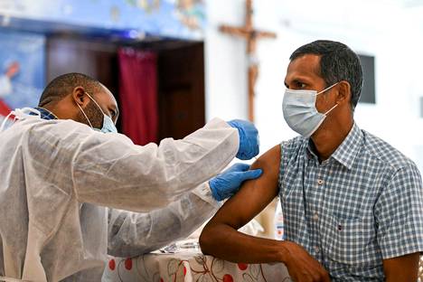 Yhdistyneissä arabiemiirikunnissa on annettu Sinopharmin rokotetta. Kuva otettu 16. tammikuuta Abu Dhabissa.