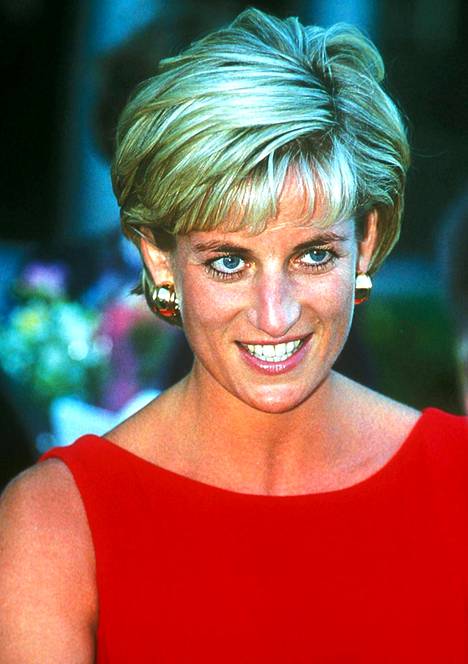 Ystävät ovat kertoneet, että Diana katui myöhemmin haastattelua, sillä tv-esiintymistä seurannut kohu oli kova pala hänen lapsilleen Williamille ja Harrylle.