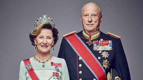 Kuningas Harald V ja kuningatar Sonja ovat hallinneet Norjaa 26 vuotta. Tänä vuonna he molemmat täyttävät 80-vuotta, Harald ensi tiistaina ja Sonja heinäkuun alussa.