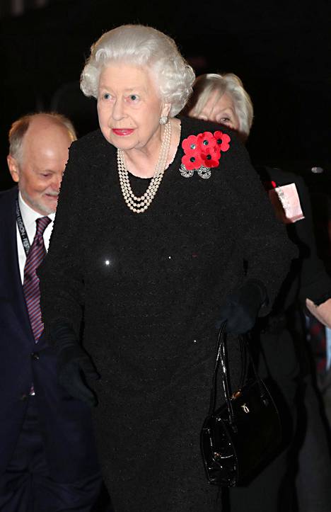 Sussexin herttuapari ei osallistu tänä vuonna kuningatar Elisabetin järjestämiin jouluperinteisiin.