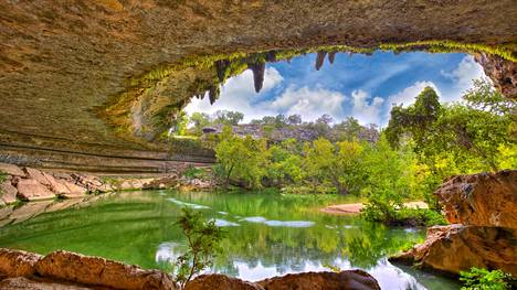 Hamilton Pool Texasissa on Yhdysvaltojen kaunein luonnon uima-allas.