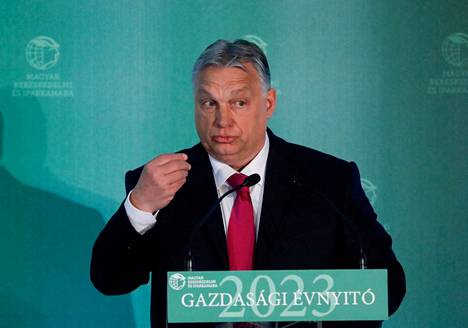 Unkarin pääministeri Viktor Orbán tiedotustilaisuudessa Budapestissä tostaina 9. elokuuta.