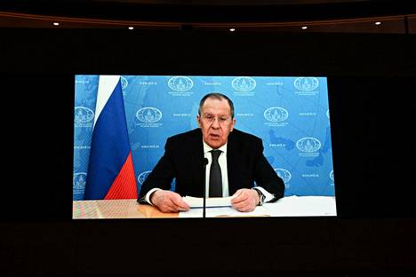 Venäjän ulkoministeri Sergei Lavrov odotti jokaiselta vastaanottajamaalta omaa vastausta, kun Kreml helmikuun alussa lähetti kirjeitä EU-maille, joissa se vaati turvatakuita Venäjälle. 