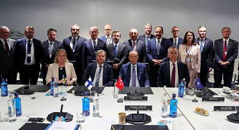 Turkin presidentinkanslian julkaisema kuva neuvotteluista. 