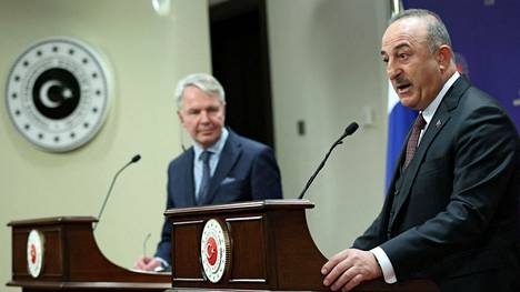 Ulkoministeri Pekka Haavisto (vihr) tapasi Turkin ulkoministeri Mevlüt Cavusoglun marraskuun lopussa.