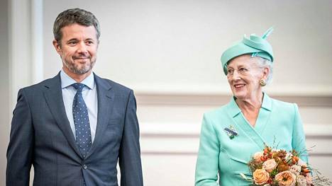 Kruununprinssi Frederik ja kuningatar Margareeta edustivat yhdessä lokakuussa.