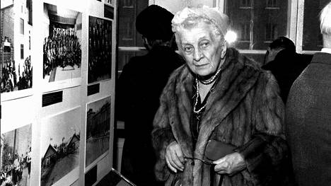Ruth Munck oli aktivisti, jääkärien sairaanhoitaja, lotta, oikeistoradikaali ja järkkymätön Saksan ystävä.