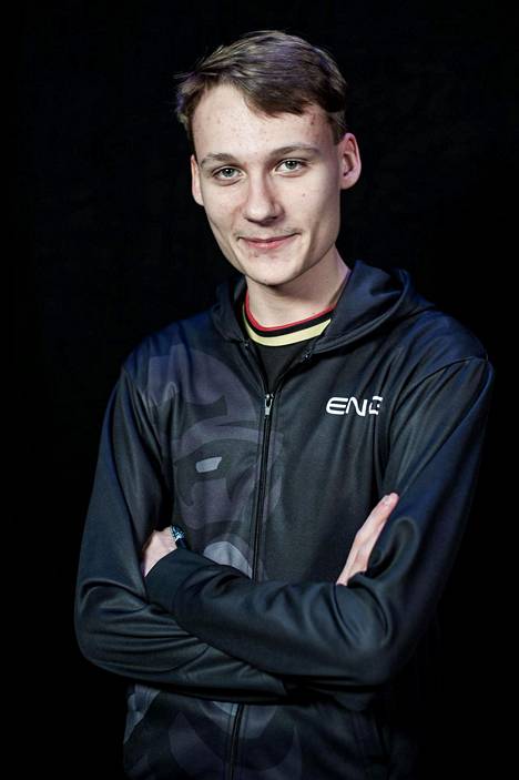 Joona ”Serral” Sotala edustaa kotimaista ENCE eSports -joukkuetta.