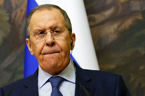Venäjän ulkoministeri Sergei Lavrov on puhunut ”sotilaallis-poliittisista seurauksista” jos Suomi tai Ruotsi liittyisi Natoon.