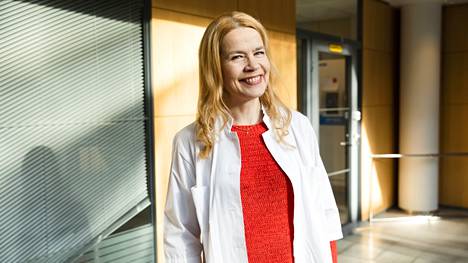 Lääkäri Hanna Seppälä työskentelee huonoennusteisen haimasyövän parissa ja yrittää löytää siihen uusia apukeinoja tutkijana.