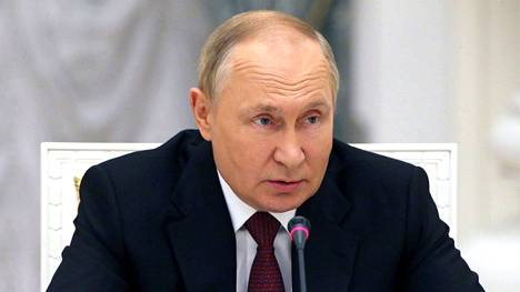 Venäjän presidentti Vladimir Putin julisti osittaisen liikekannallepanon keskiviikkona.