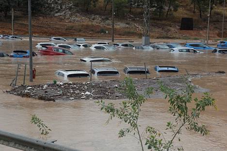 Alicantessa sijaitsevassa Orihuelassa tulvien on kerrottu olleen erittäin tuhoisia.