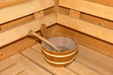 Saunapalojen yhteydessä on huomattu, että asukkaat ovat unohtaneet saunaan tänä vuonna esimerkiksi puulaatikkoja, vaatteita ja pyyhkeitä.