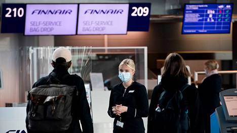 Finnairin asiakaspalveluun tulevat yhteydenotot ovat viimeisen kahden kuukauden aikana kaksinkertaistuneet. Tähän on ollut syynä alati elävä pandemiatilanne ja matkustamista koskevien rajoitusten jatkuva muuttuminen.