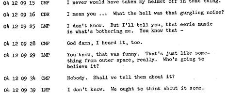 Astronauteista erityisesti vuonna 1930 syntynyt John Young tuntui olevan huolissaan kuulemistaan äänistä.