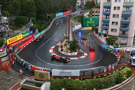 F1-kausi sai taas uusia dramaattisia käänteitä Monacossa.