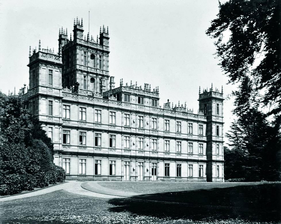 Downton Abbeyta kuvattiin Highclere Castlen historiallisissa maisemissa -  TV & elokuvat - Ilta-Sanomat