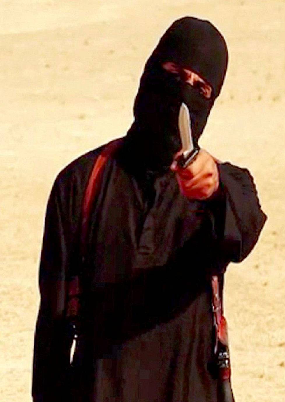 Syyskuussa 2014 Isisin tunnetuimpien hahmojen joukkoon nousi ”Jihadi John” -nimellä tunnettu brittimies, joka esiintyi useilla järjestön teloitusvideoilla. Kuva on kaappaus videolta, jolla mestattiin yhdysvaltalainen freelance-toimittaja Steven Sotloff, 31.