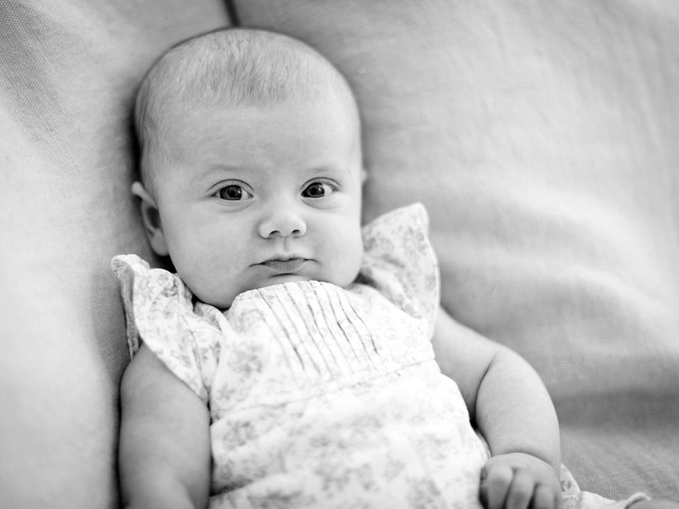 Prinsessa vajaan kolmen kuukauden ikäisenä, pari viikkoa ennen ristiäisiään.