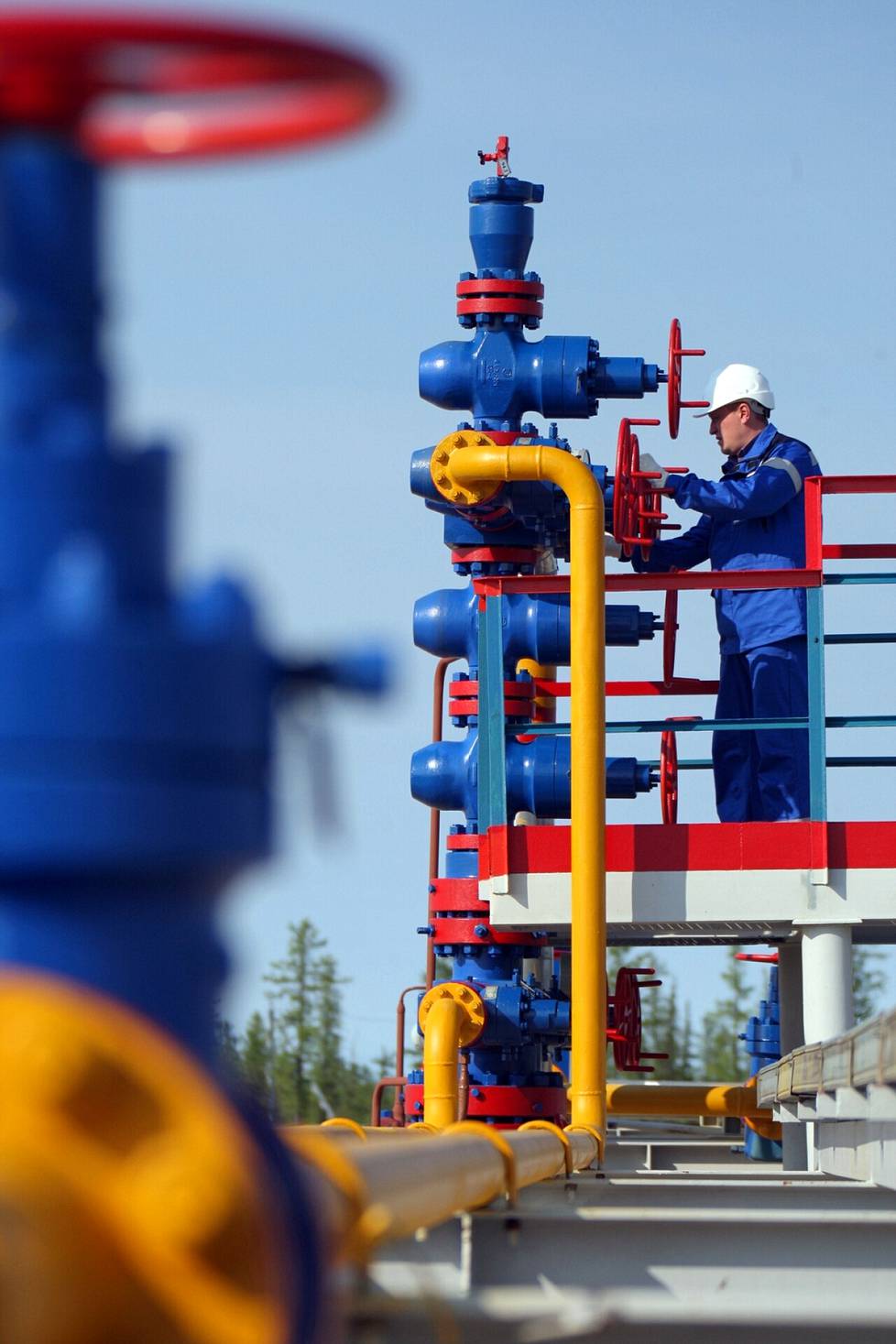 Eurooppa yrittää pyristellä irti venäläisestä kaasusta ja öljystä.