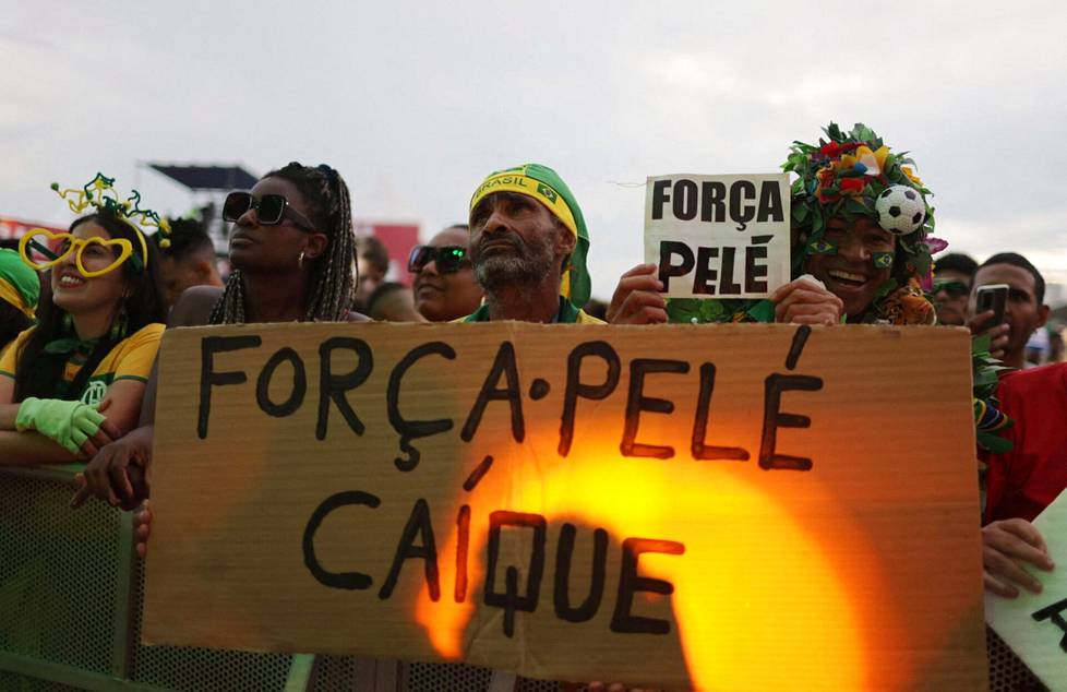 Brasilialaiset rakastavat Peléä ja toivoivat hänen toipumistaan loppuun saakka. 