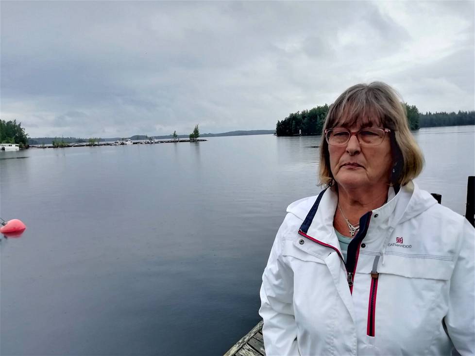Liisa Solakuja muistaa, kuinka isän ruumis tuotiin veneellä Niskalammen rantaan Imatralla. Liisa itse palasi kalamajalta Vahvasalosta toisen veneen kyydissä.