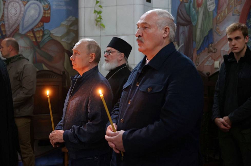 Vladimir Putin ja Aljaksandr Lukashenka vierailivat maanantaina Valamon luostarissa Karjalassa Venäjällä.