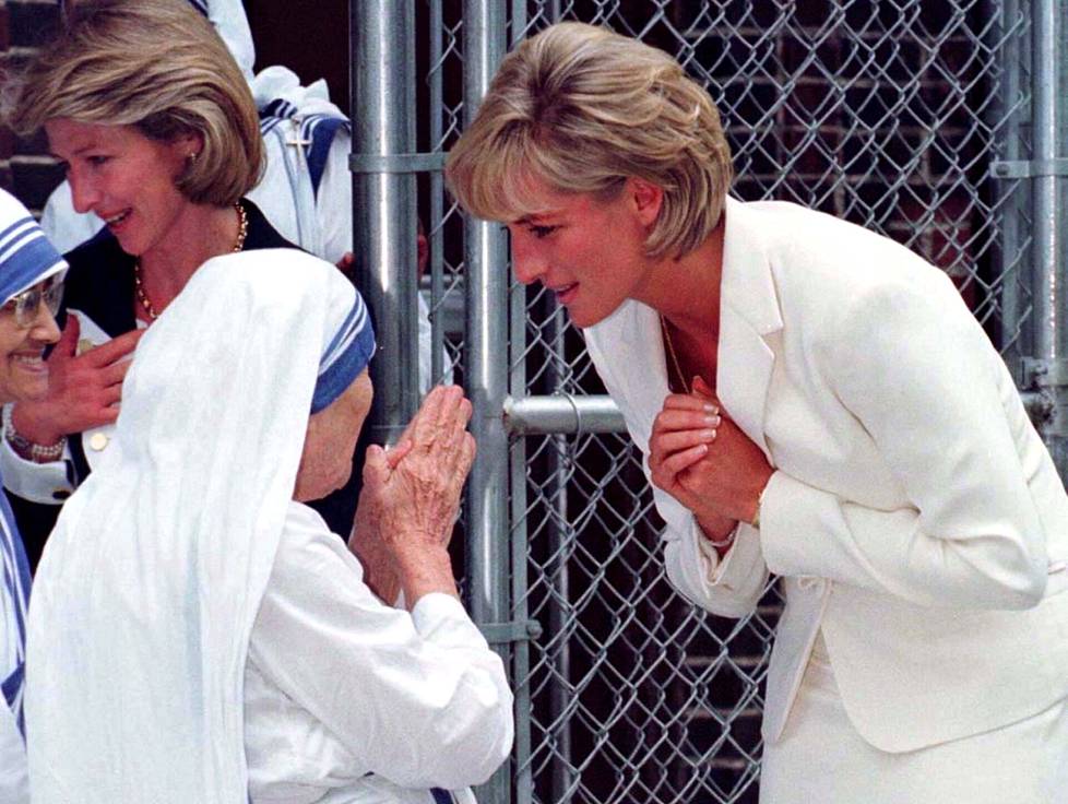 Diana vieraili Pakistanissa useampaan otteeseen. 