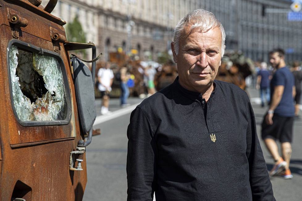 Viktor Pavlusiv, 55, kertoo olevansa itsenäisyyspäivänä liikkeellä sekavin tuntein.