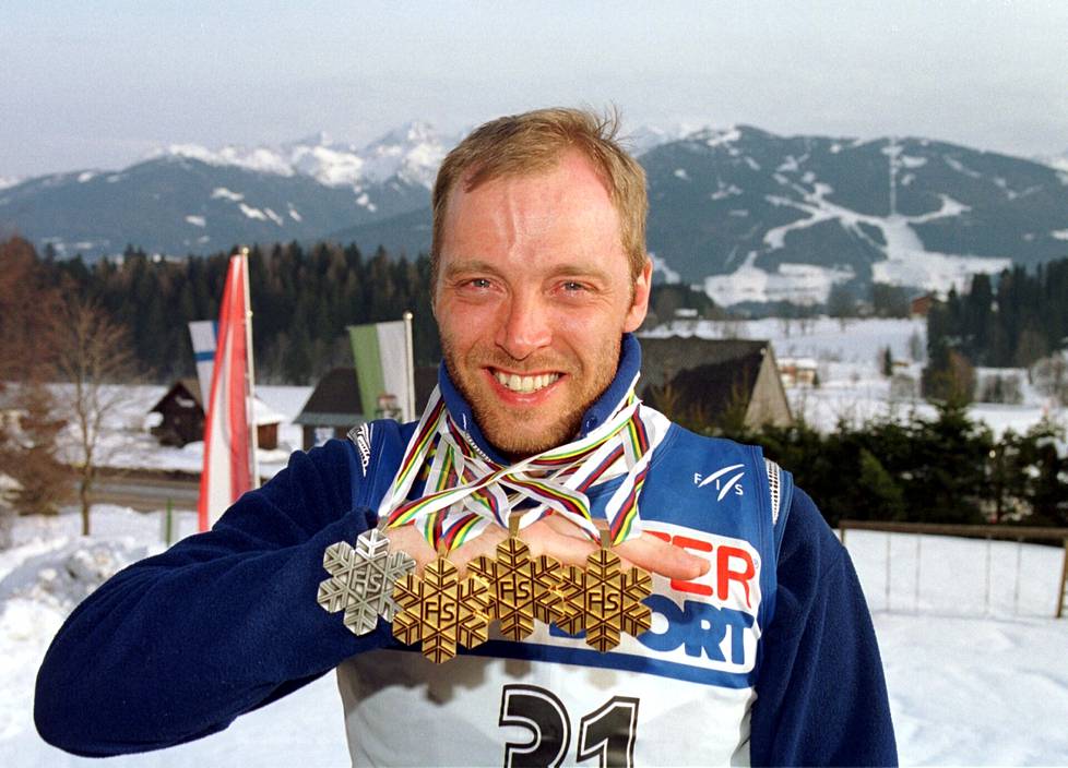 Yllä oleva kuva on Ramsausta 1999, missä Mika Myllylä voitti lähes kaiken. Hän oli maailman huipulla. Yksin. Sinne hänet oli vienyt julma harjoitteluasenne. Sama armottomuus koitui hänen kohtalokseen. 