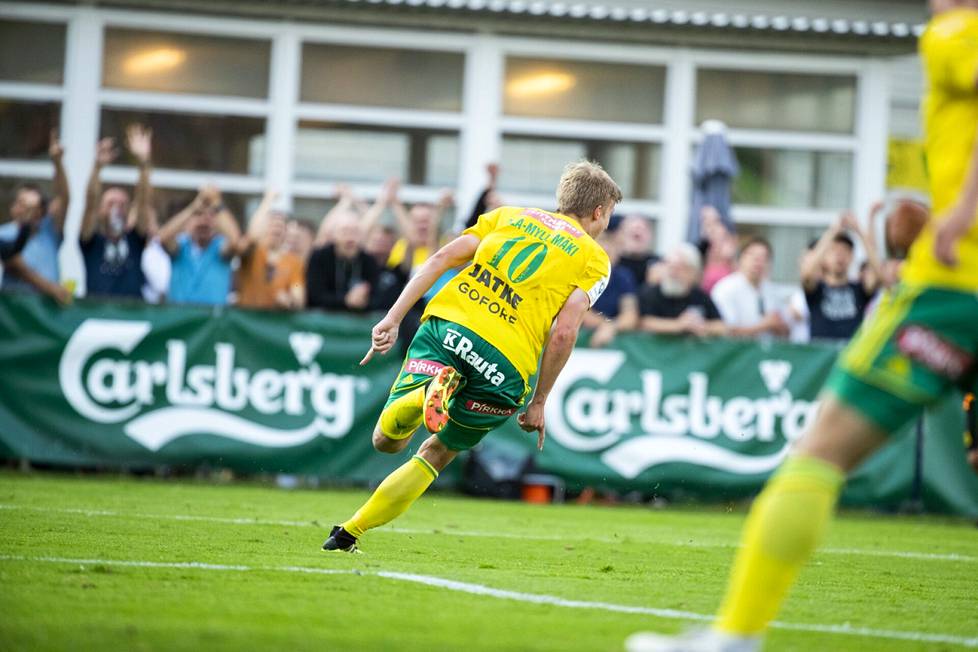 Ala-Myllymäki juhlii kolmatta maalia Ilvekselle vuonna 2019.