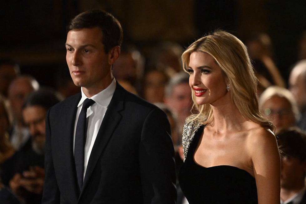 Ivanka Trump (oik.) ja hänen aviomiehensä Jared Kushner vierailivat Tshekissä lokakuussa.